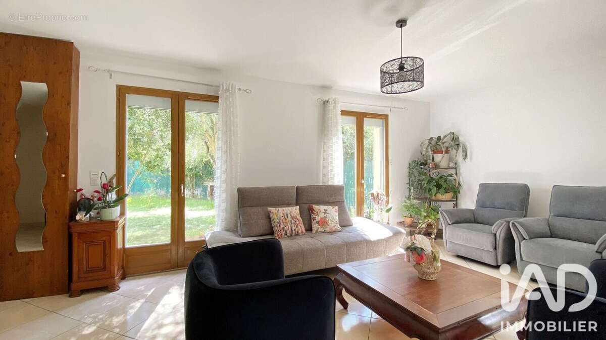 Maison 143 m² à Maurecourt  - photo 7