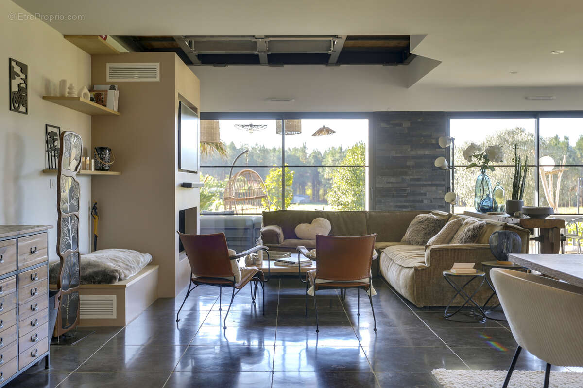 Maison à SAUBRIGUES