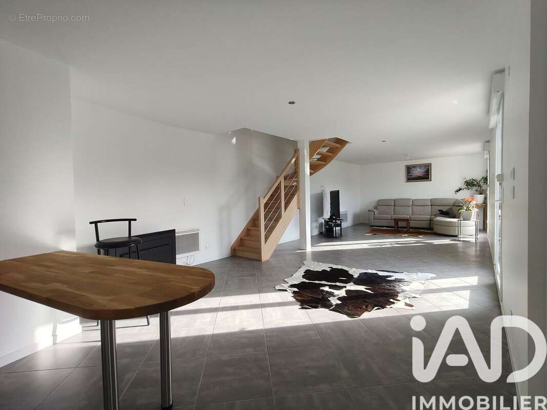 Photo 4 - Maison à LE BOULAY-MORIN