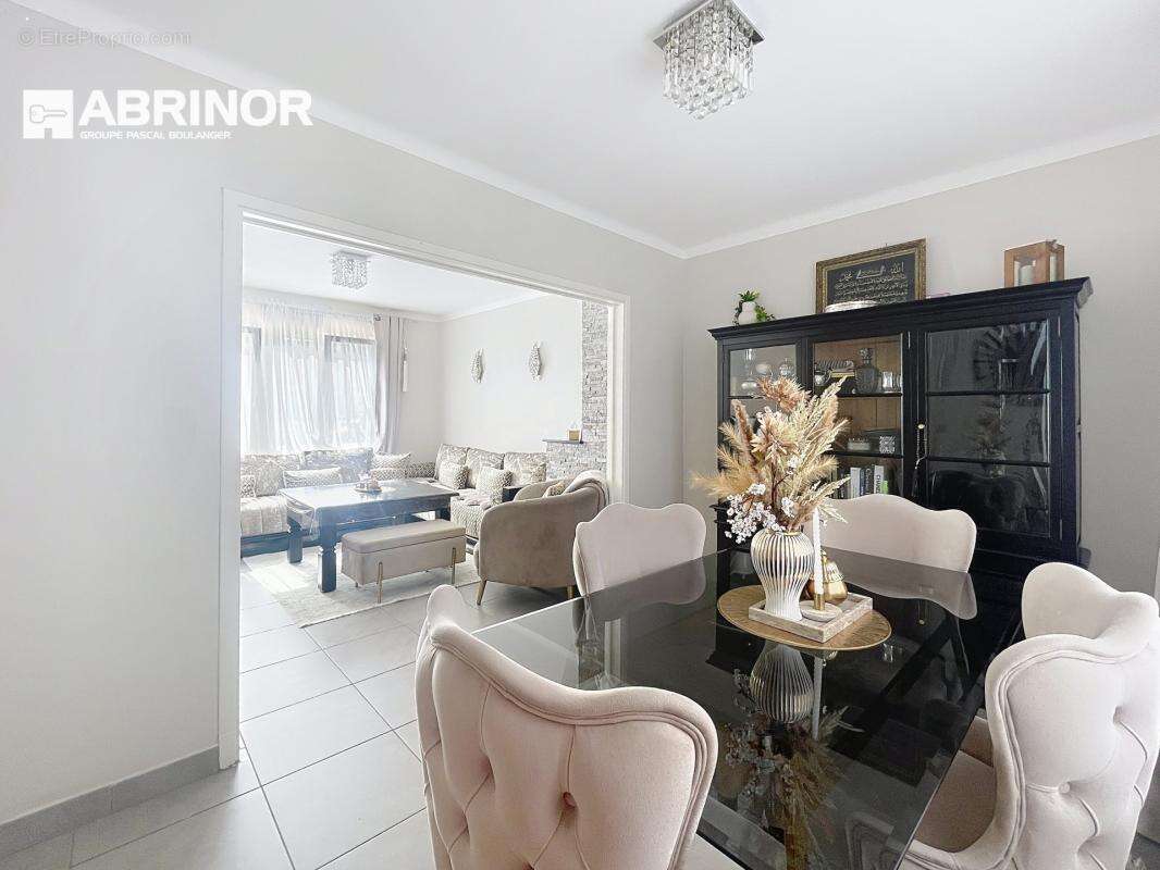 Maison à FACHES-THUMESNIL