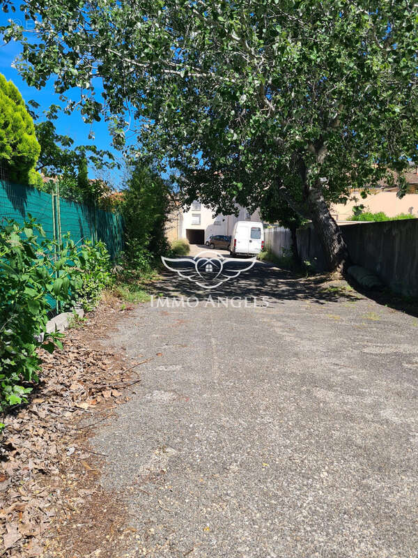 Appartement à BAGNOLS-SUR-CEZE