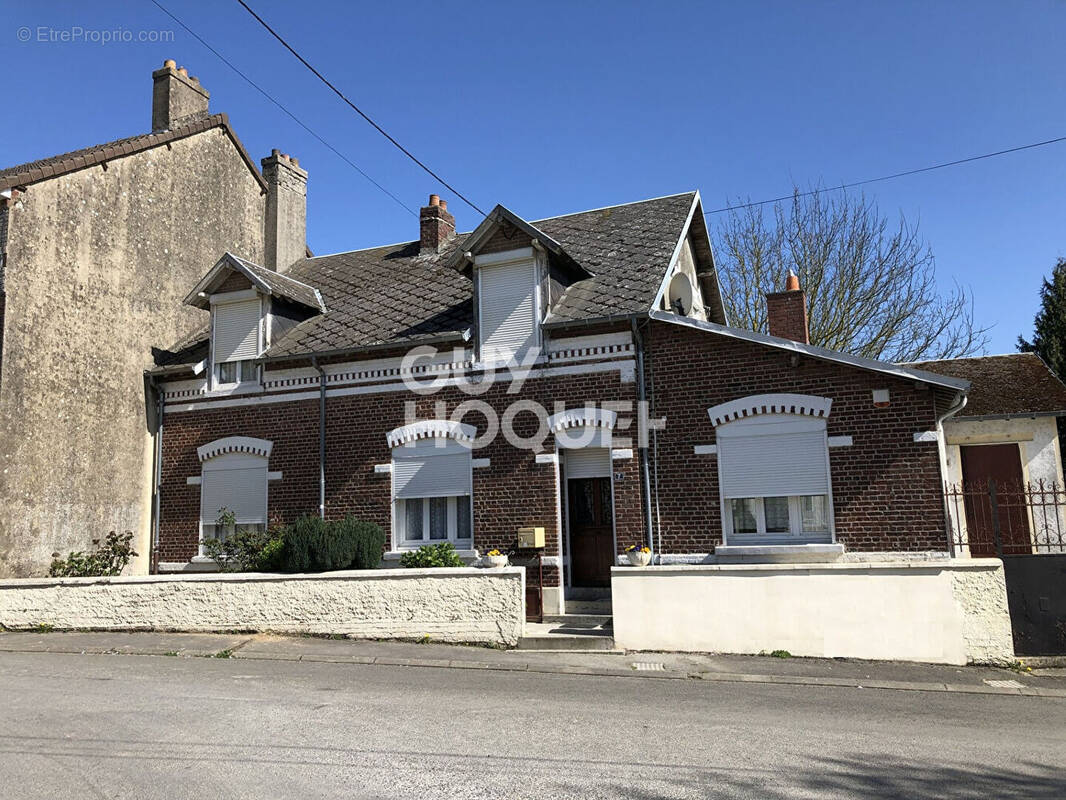 Maison à COMBLES