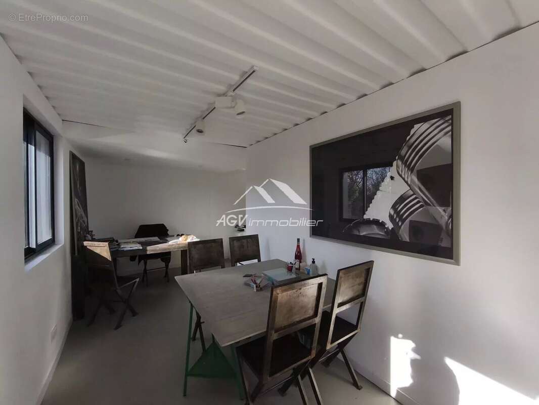 Maison à VEZENOBRES