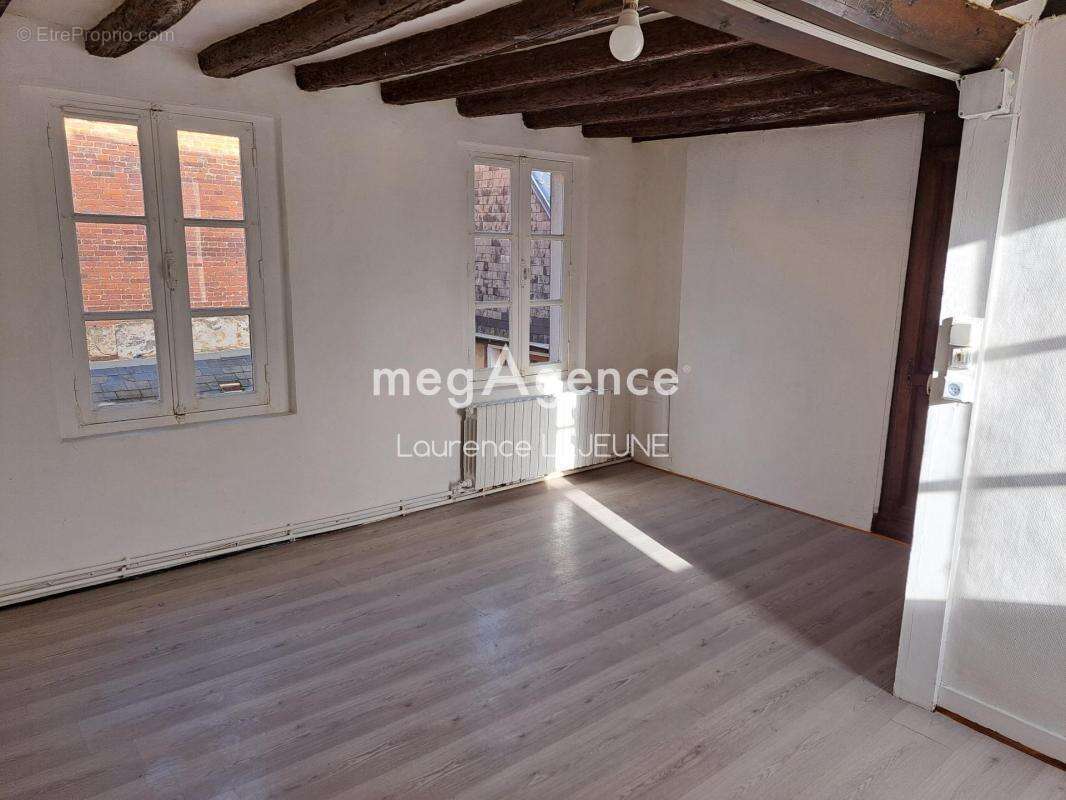 MAISON 8 pièces 126m² nombreuses prossibilités DEPENDANCE GARAGE TERRAIN - photo 4