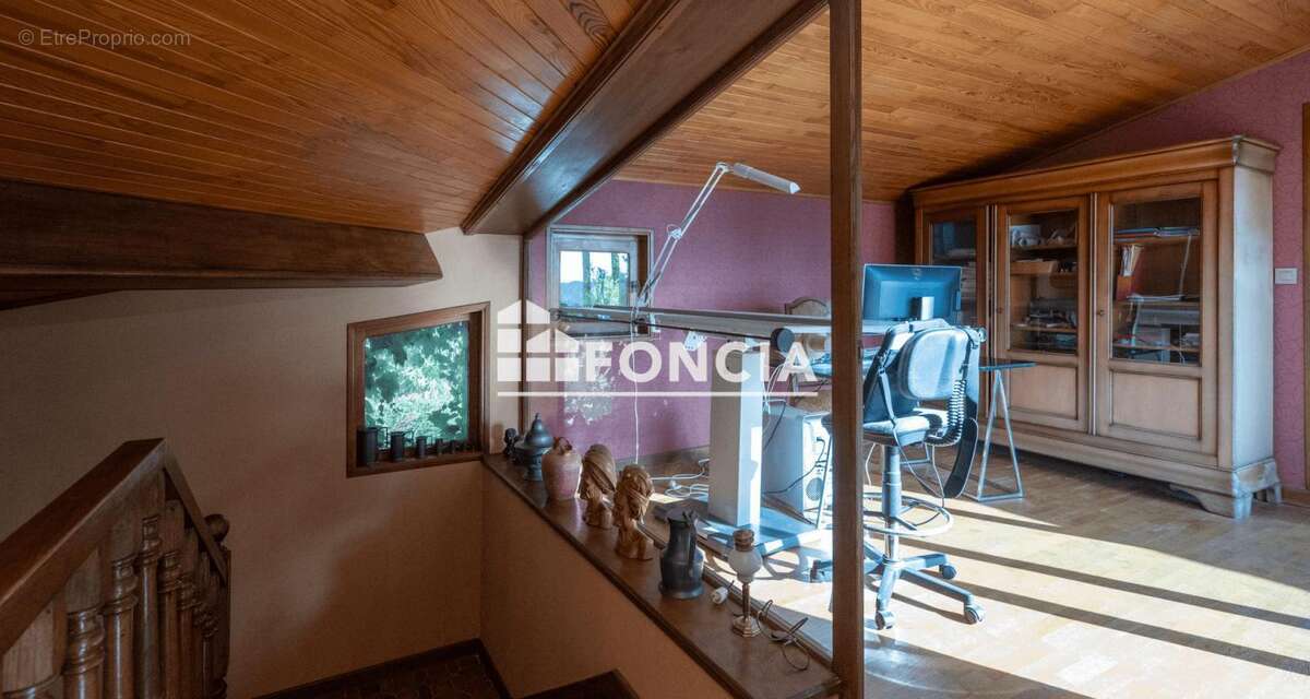 Saint-Jean-de-Muzols, très belle maison d'architecte d'environ 175 m2 avec une vue magnifique - photo 13