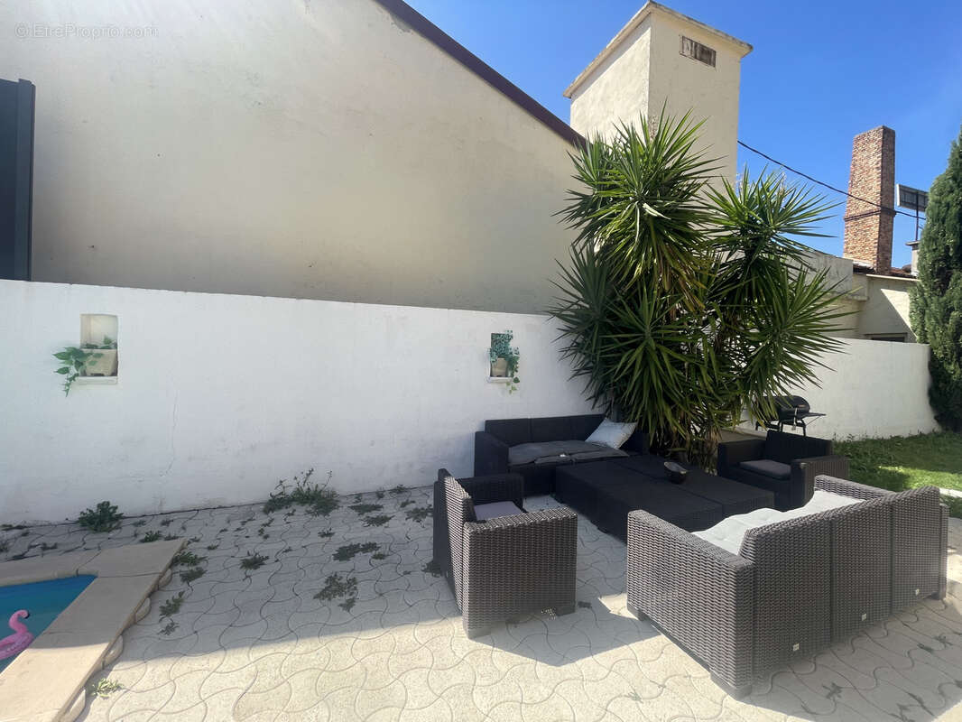 Nyons / proche centre ville / villa 4 pieces / jardin avec piscine - photo 12