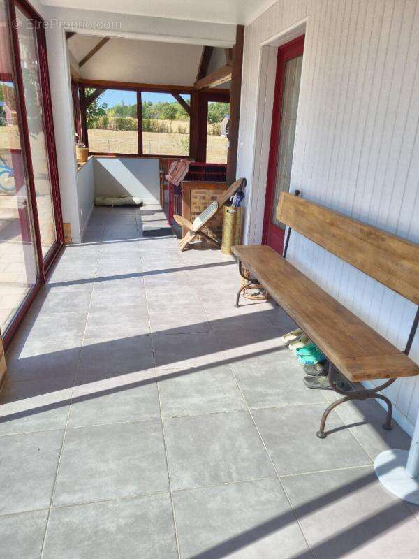 Propriété d'agrément  4 Chambres, un étang et 3,6 Hectares - photo 11