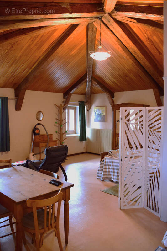 Maison à COUCOURON