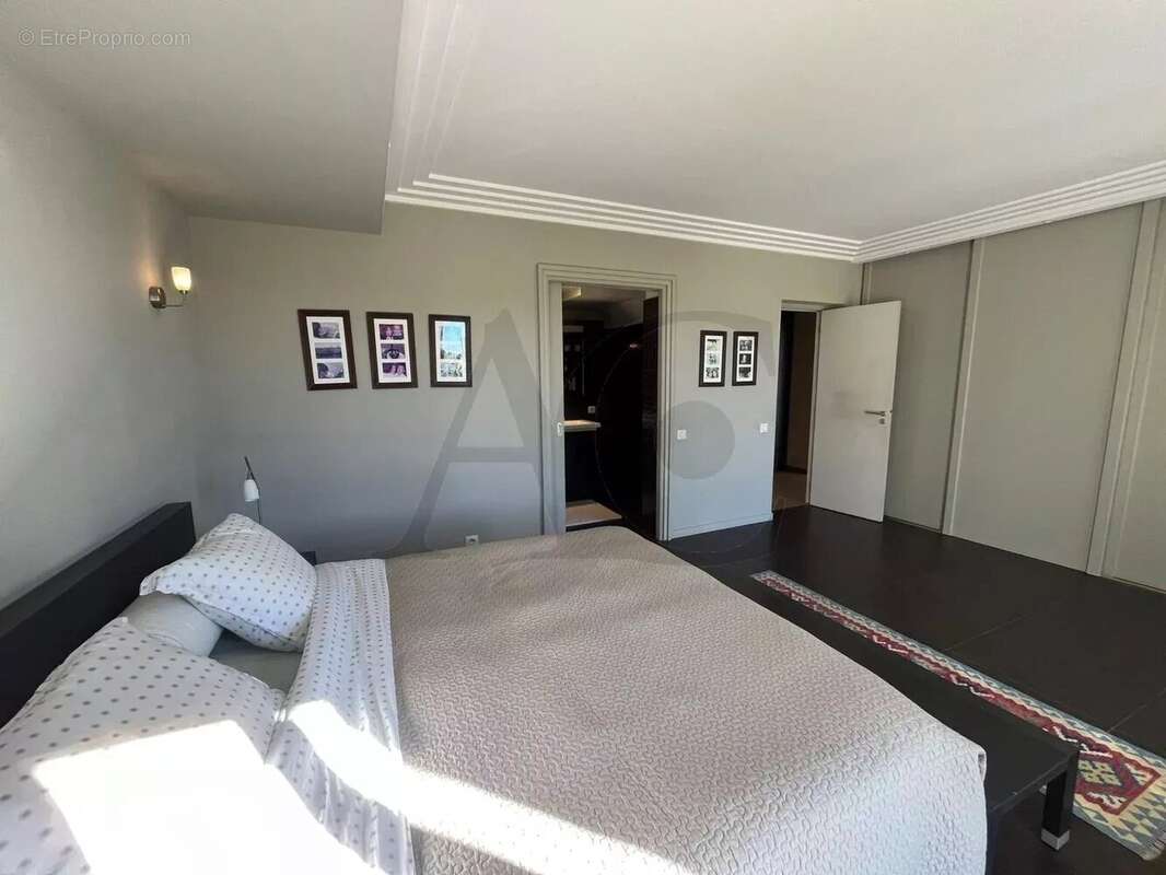 Maison à VILLENEUVE-LOUBET