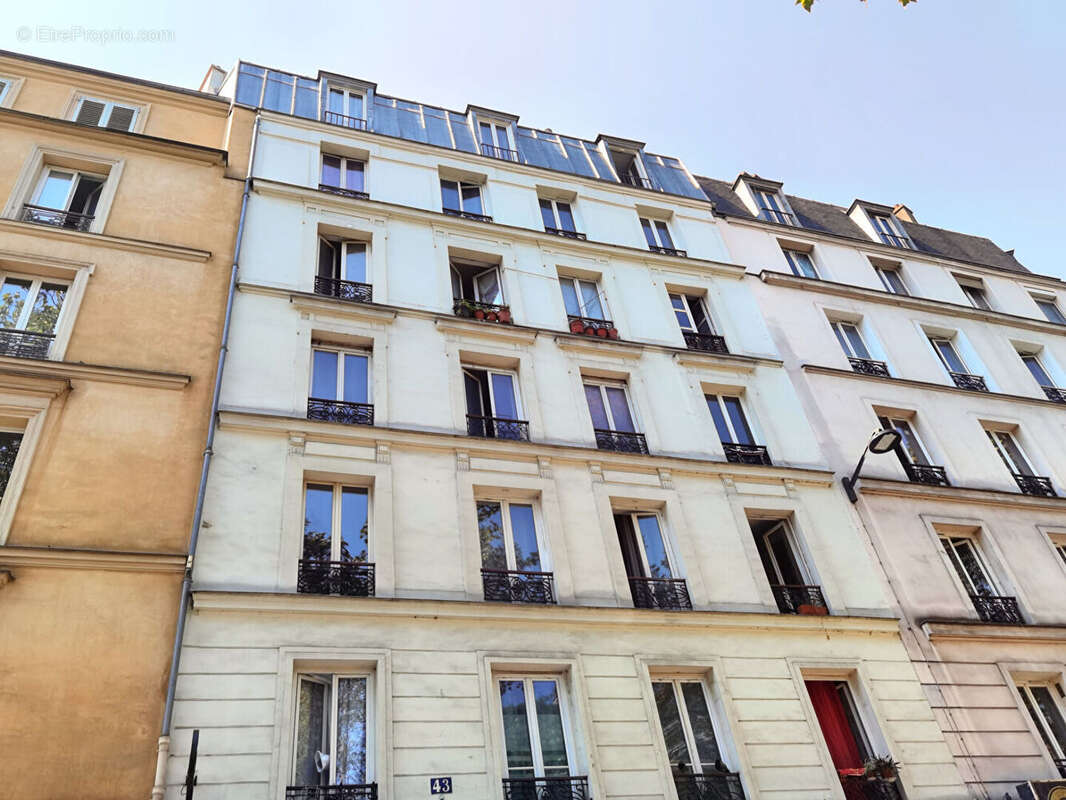 Appartement 2 pièces à vendre près du Canal Saint-Martin (75010) ! - photo 7