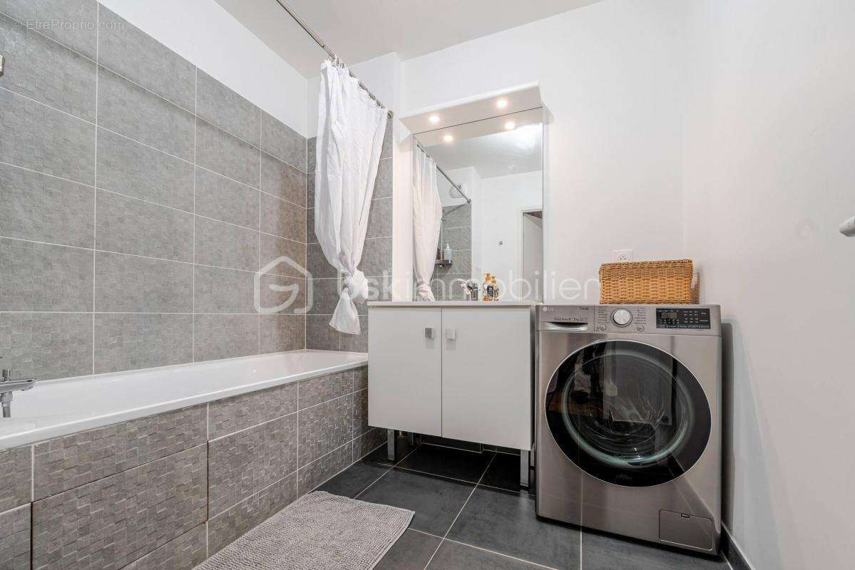 Appartement à VAIRES-SUR-MARNE