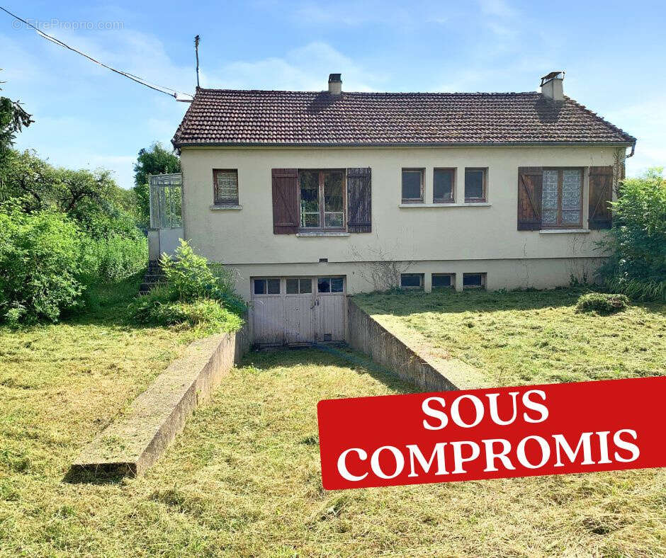Maison à MONTACHER-VILLEGARDIN