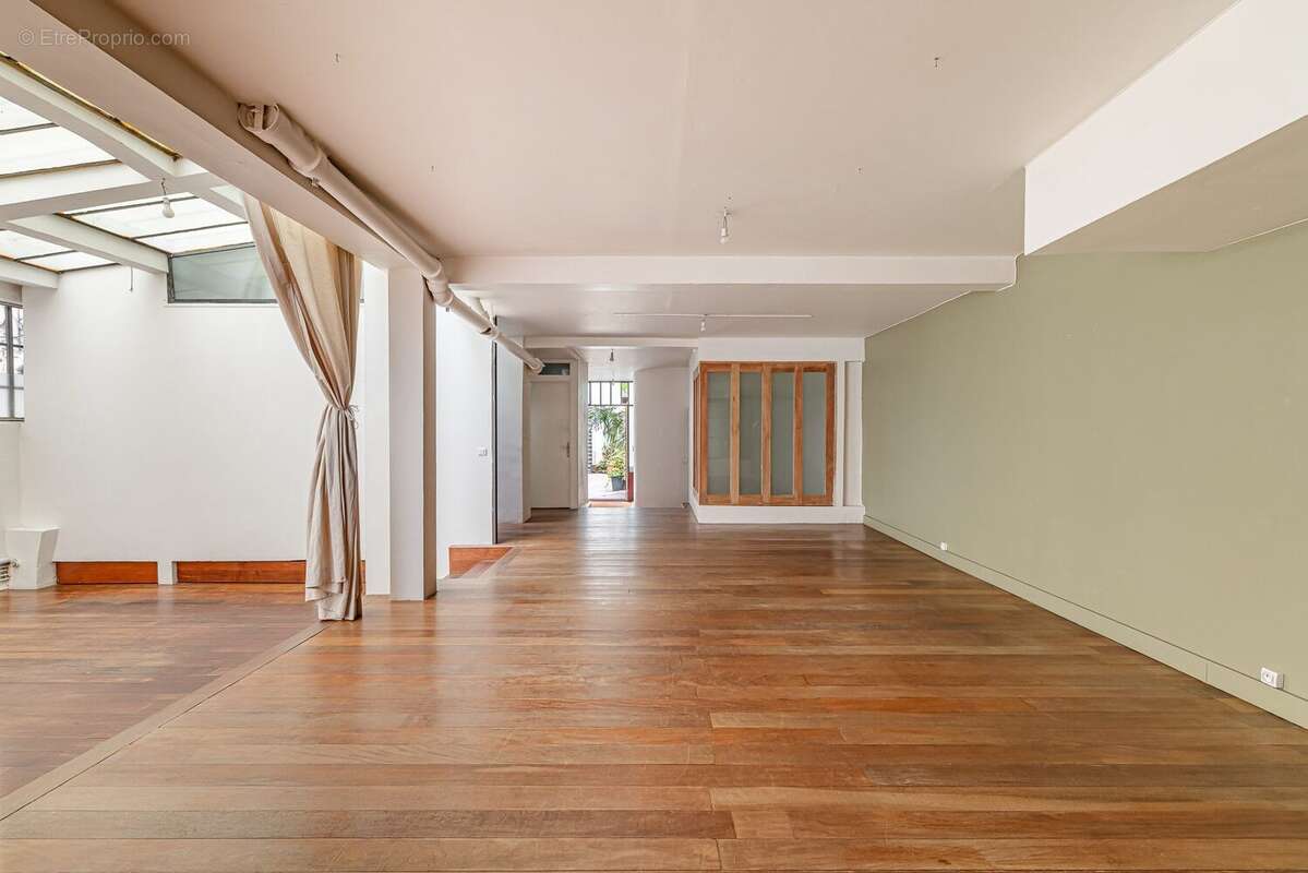 Appartement à PARIS-11E