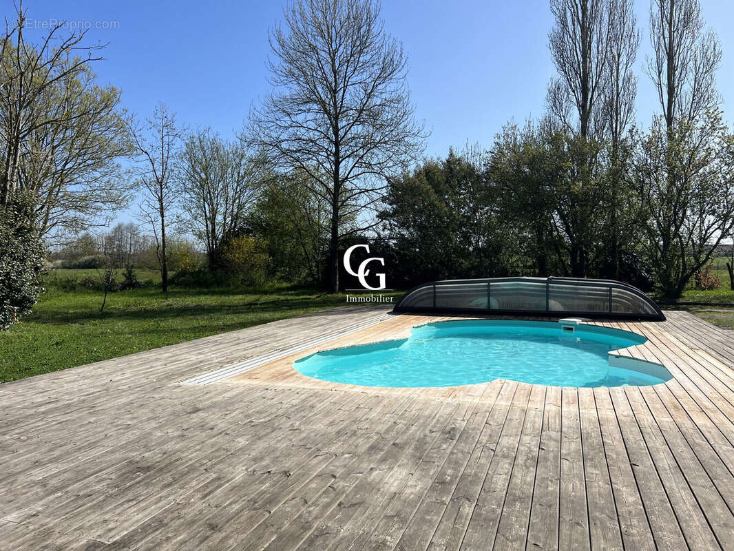 Maison à VIEILLEVIGNE