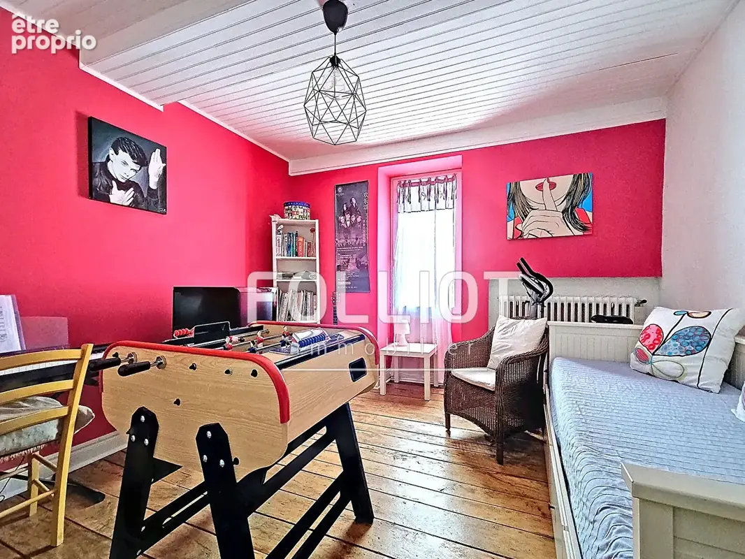 Maison en PIERRE de140 m²  de 7 pièces et 4 chambres avec un garage  àThaon - photo 11