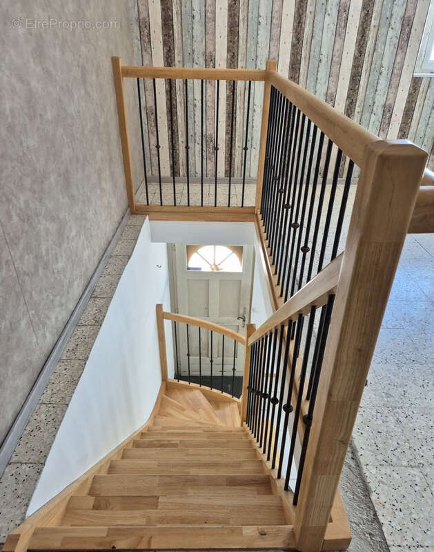 Maison familiale T8 secteur calme - photo 14