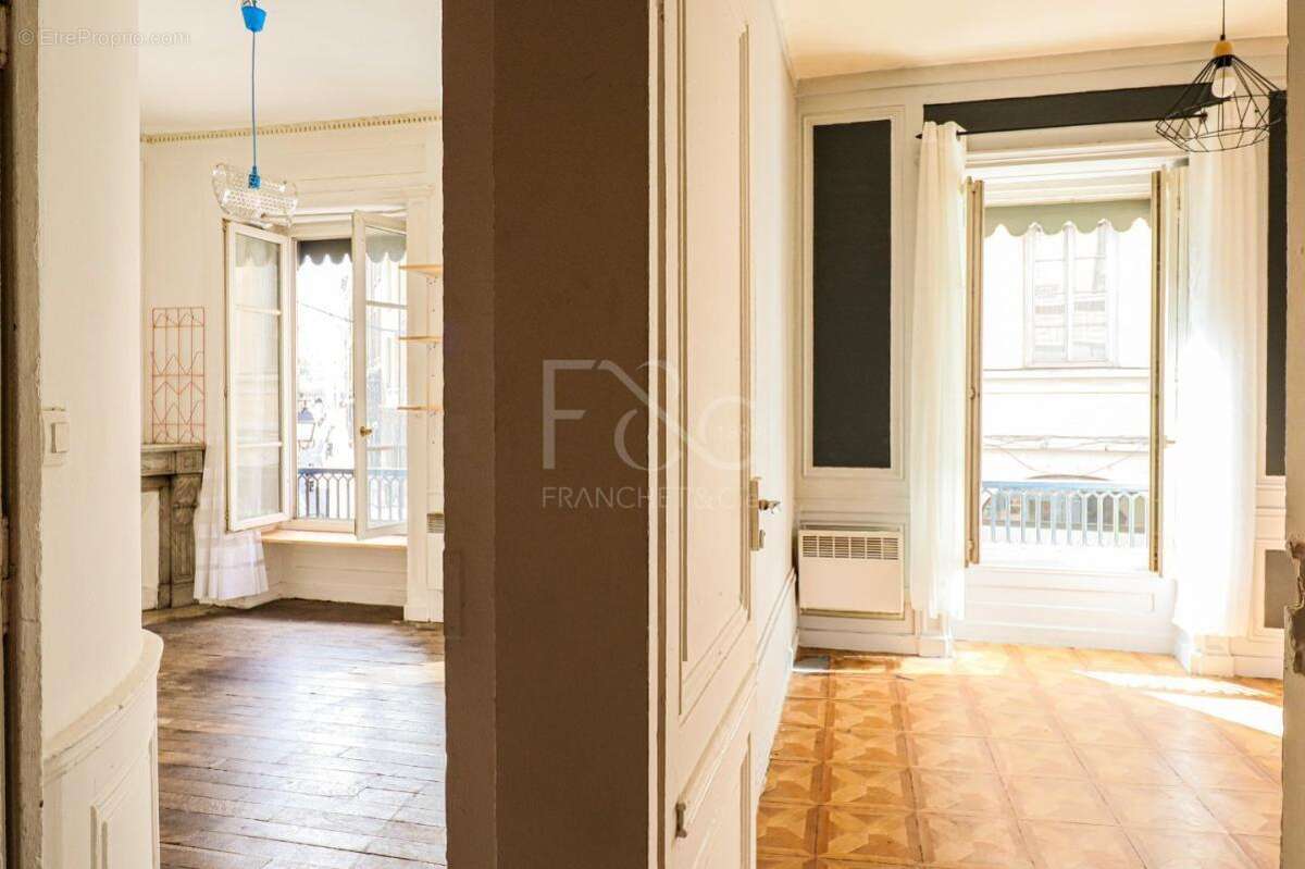 Appartement à LYON-1E
