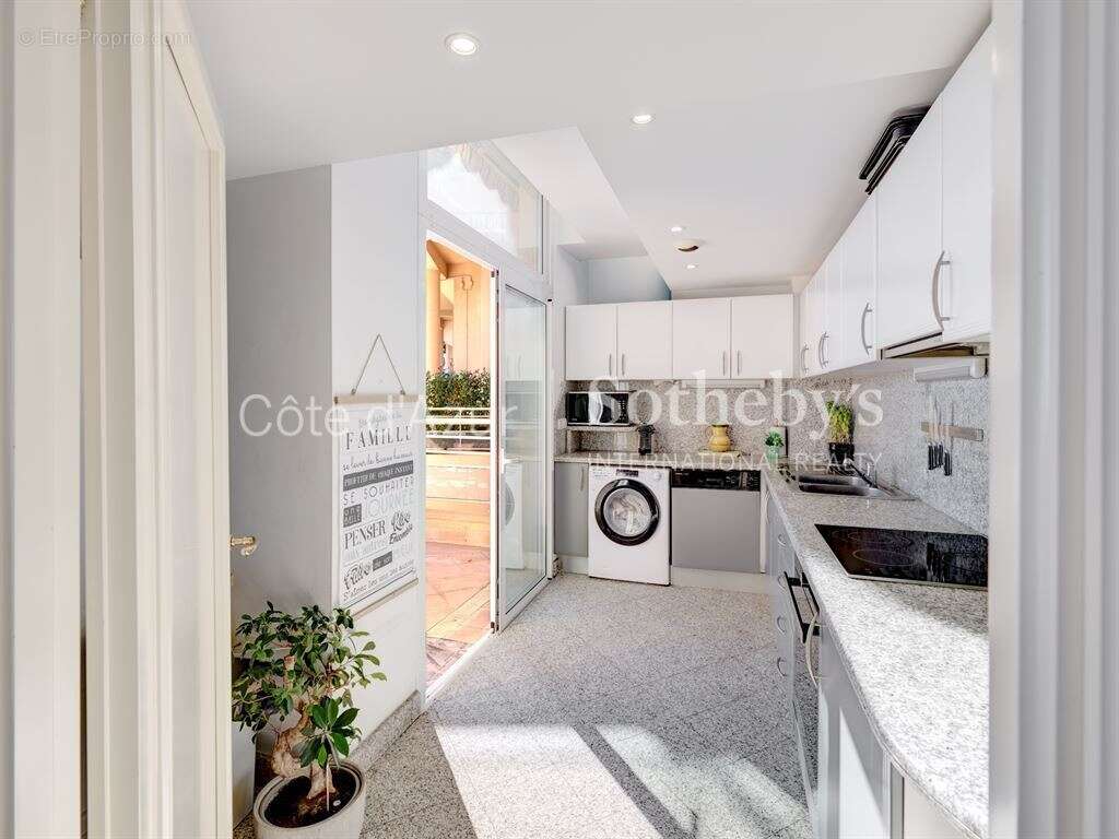 Appartement à BEAUSOLEIL