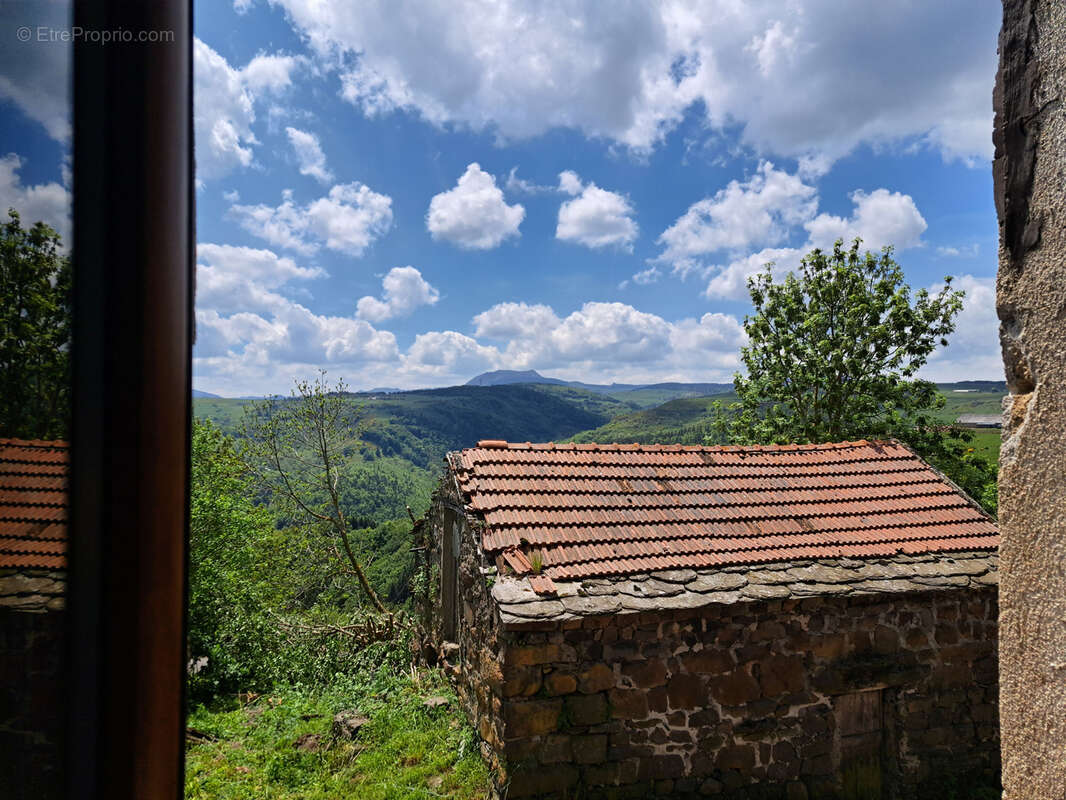 Maison en pierre en partie rénovée et petite bergerie - photo 12