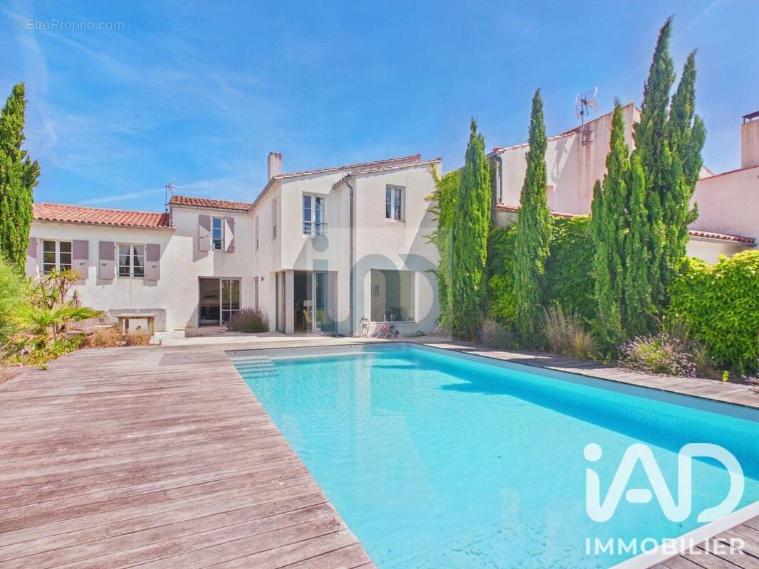 Photo 1 - Maison à LA FLOTTE