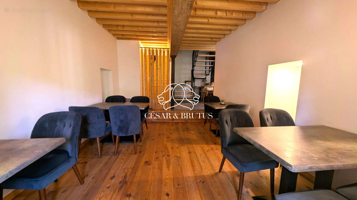 289 m² à Lavoute-Sur-Loire  - photo 7