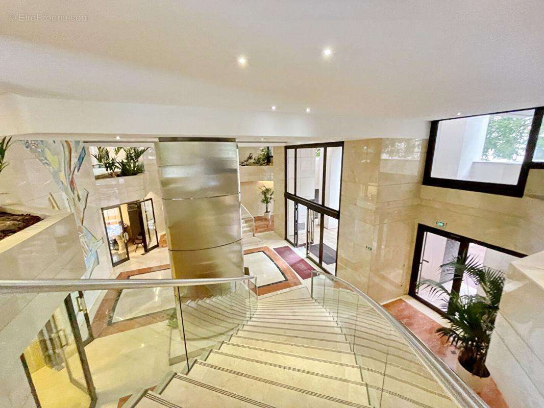 Parking à LEVALLOIS-PERRET