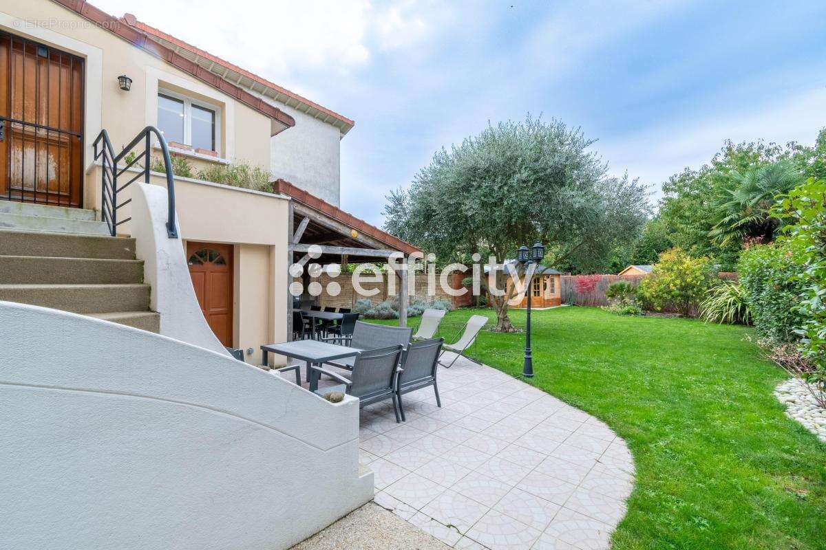 Maison à VILLENEUVE-LE-ROI