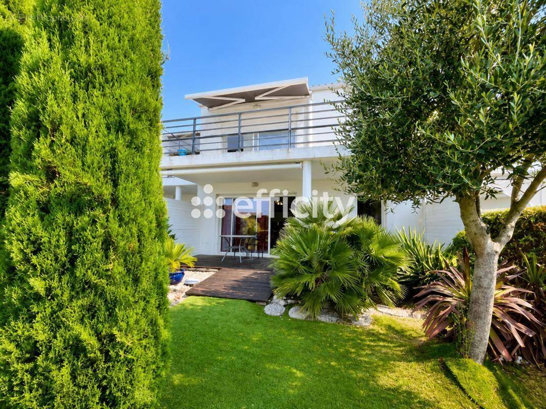Appartement à MESCHERS-SUR-GIRONDE