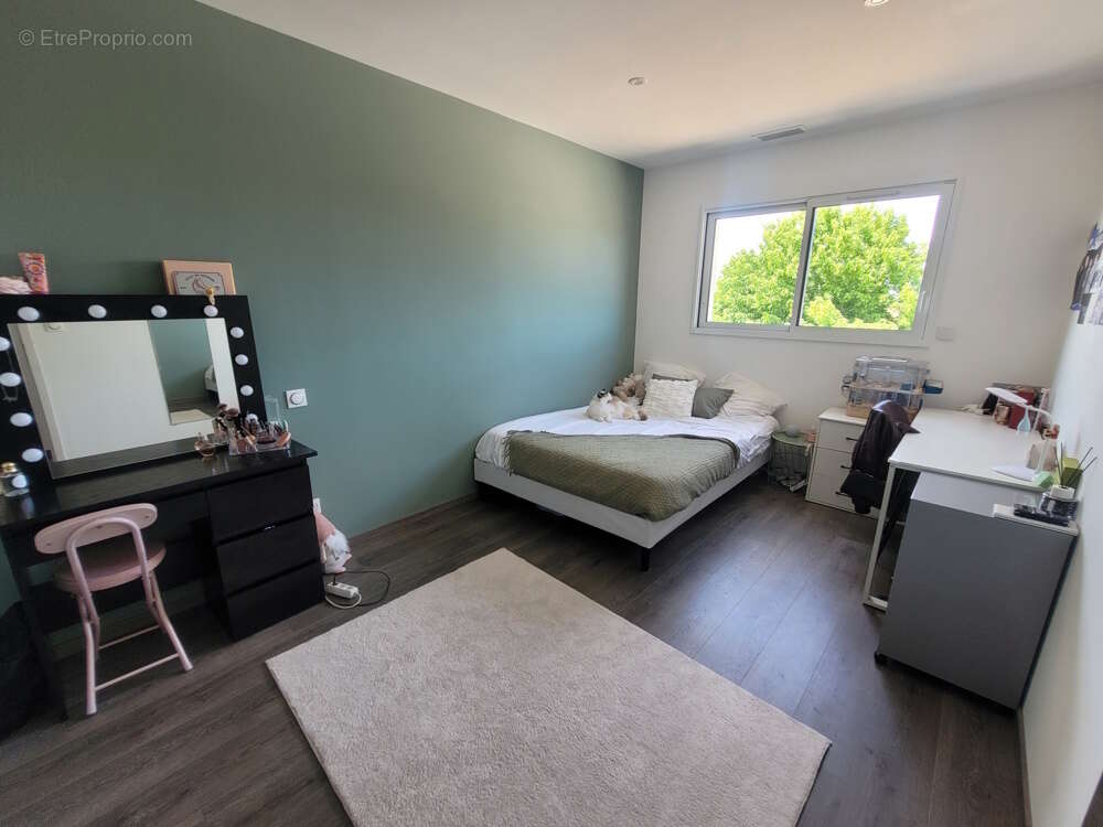 Maison à SAINT-GENIES-DE-FONTEDIT