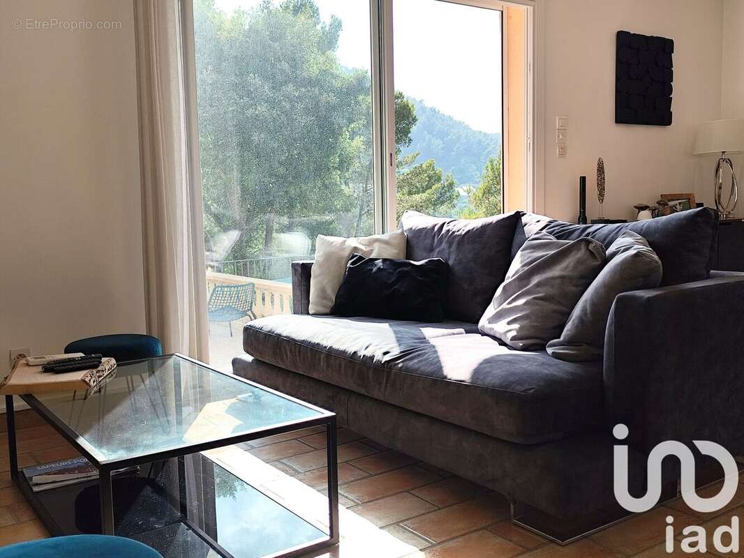 Photo 2 - Maison à HYERES