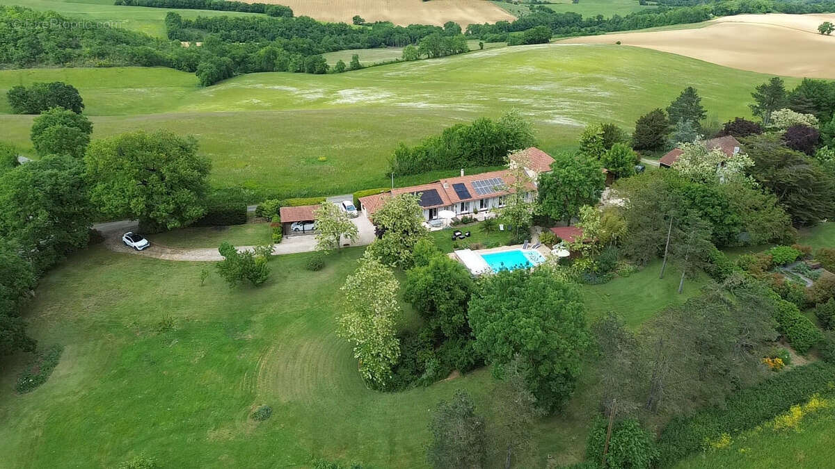 Maison à MIRANDE