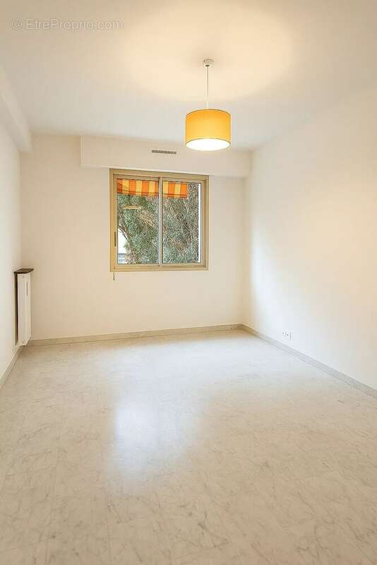 Appartement à BEAULIEU-SUR-MER