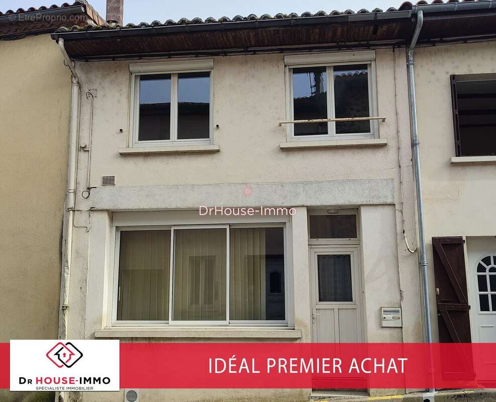 Maison à AVAILLES-LIMOUZINE