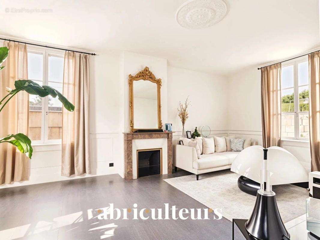 Maison de caractère rénovée avec jardin en vente à Fresnoy-la-Rivière (60127) - photo 2