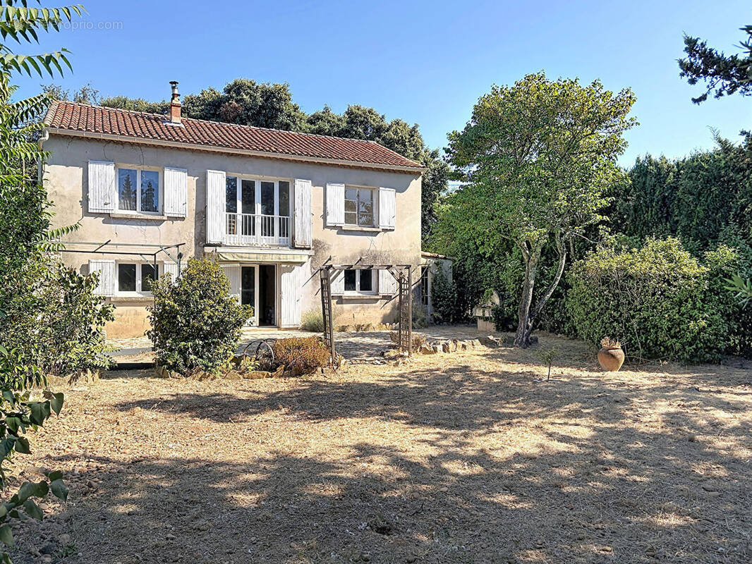 Maison à VILLENEUVE-LES-AVIGNON