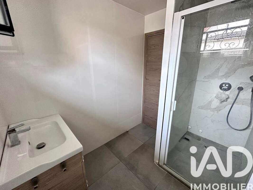 Photo 9 - Maison à SARTROUVILLE