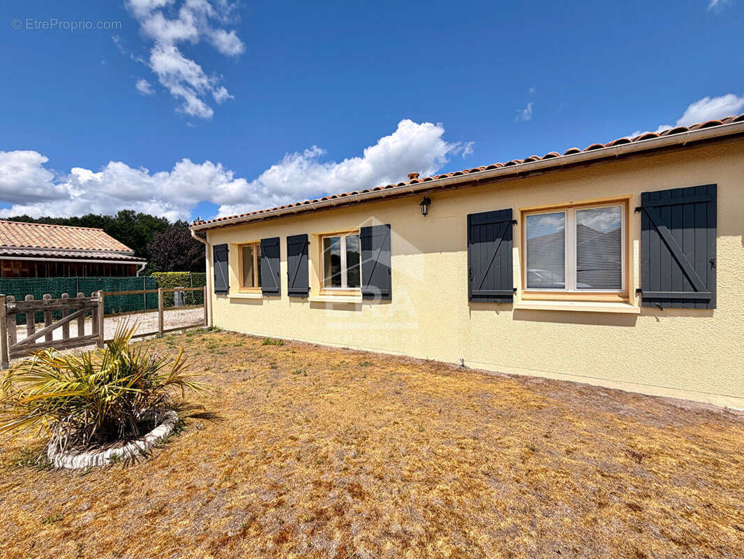 Maison à HOSTENS