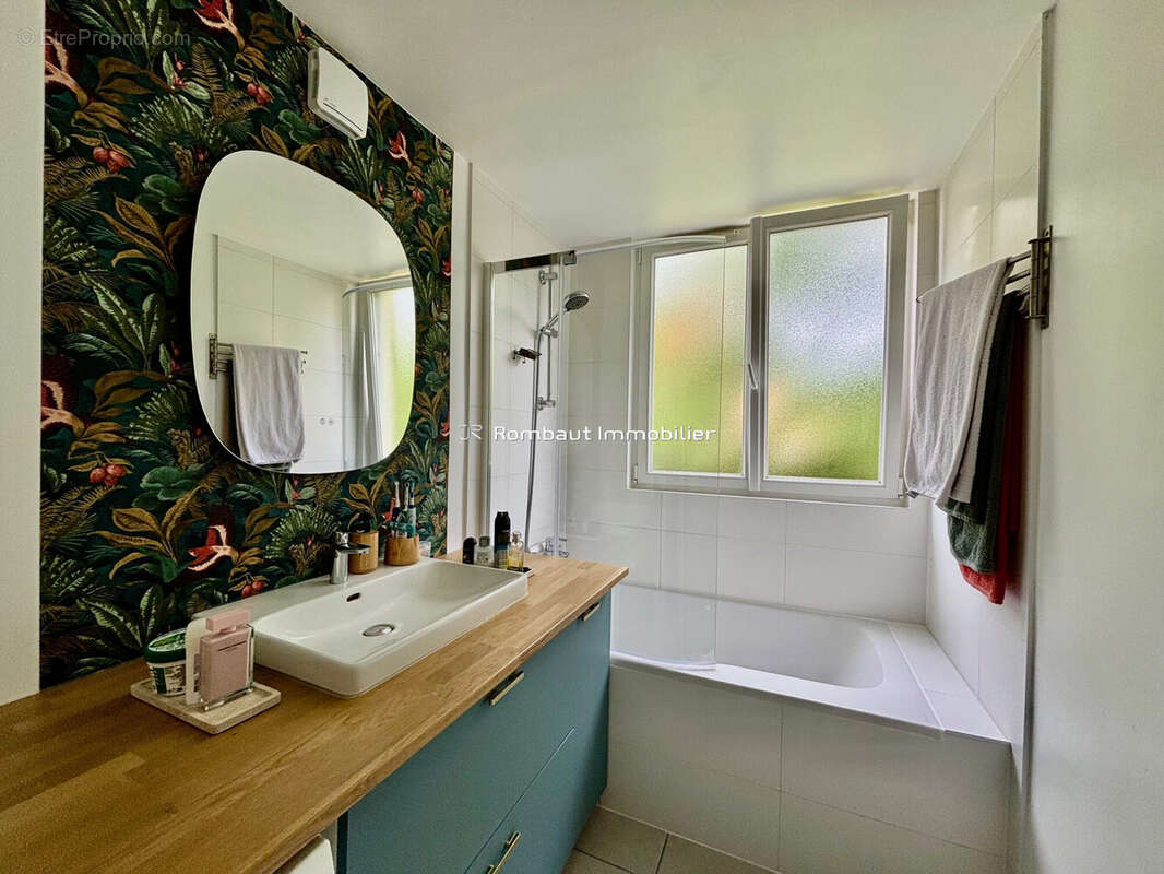 Appartement à LA CELLE-SAINT-CLOUD