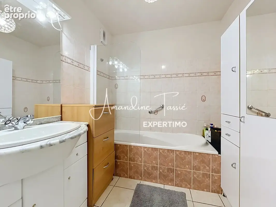 Bel appartement de 136,98 m2 avec balcon & grand garage - photo 14