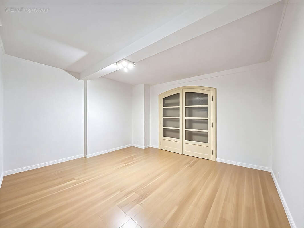 Maison à AUDUN-LE-TICHE