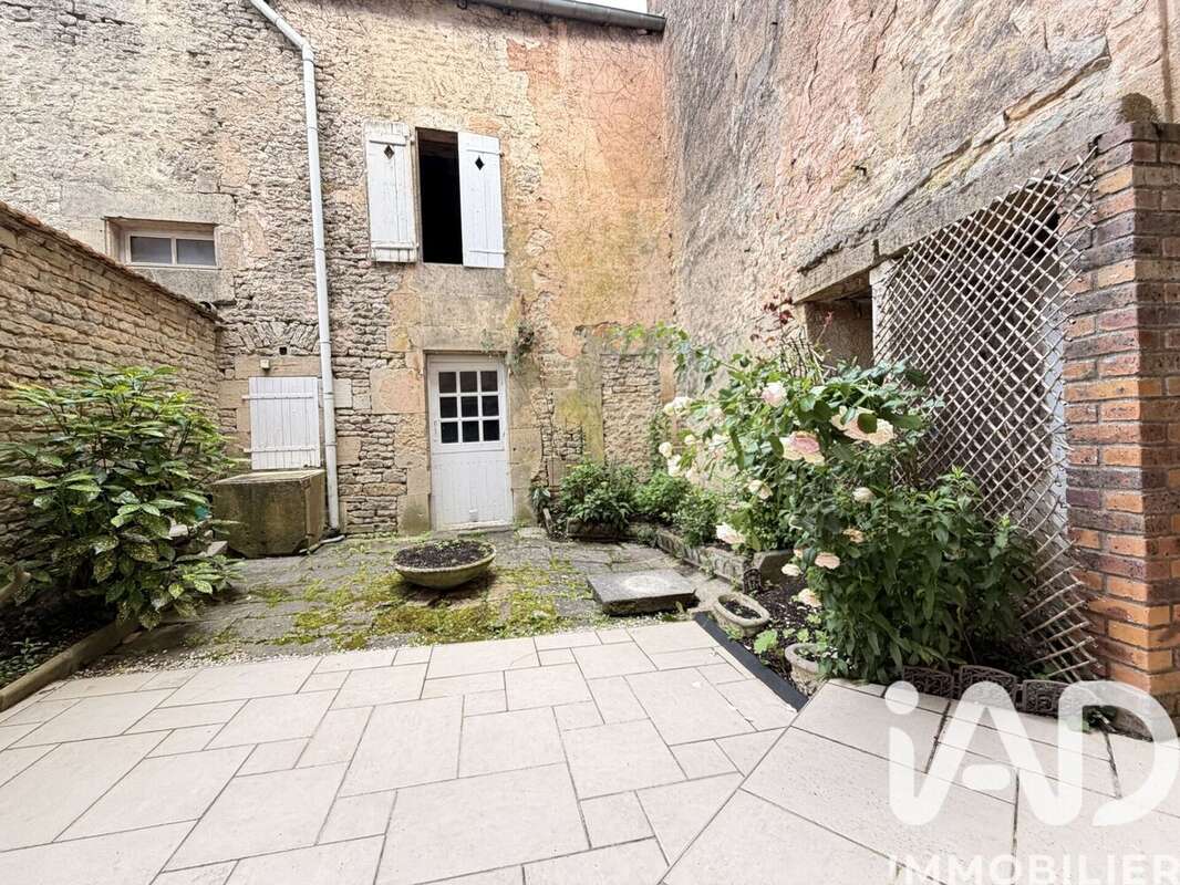 Photo 3 - Maison à LANGRES