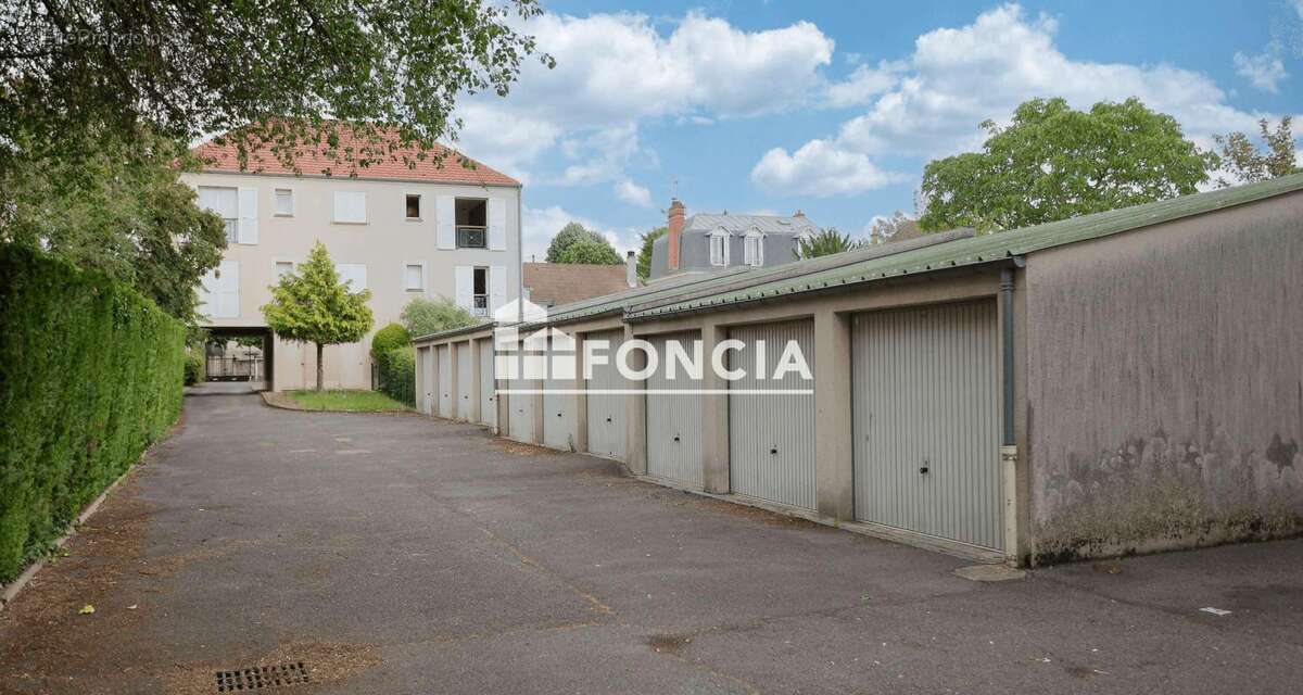 Appartement à DAMMARIE-LES-LYS
