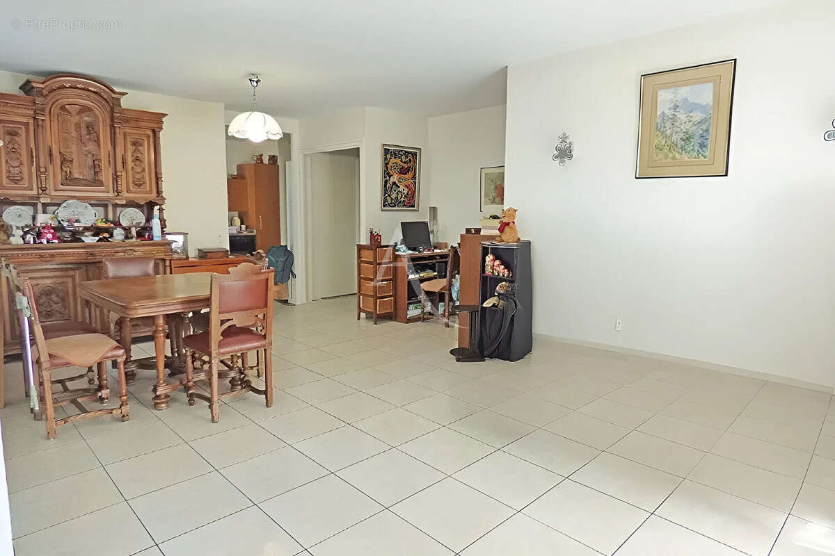 Appartement à VILLEMOMBLE