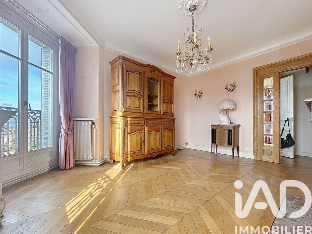 Photo 1 - Appartement à PARIS-10E