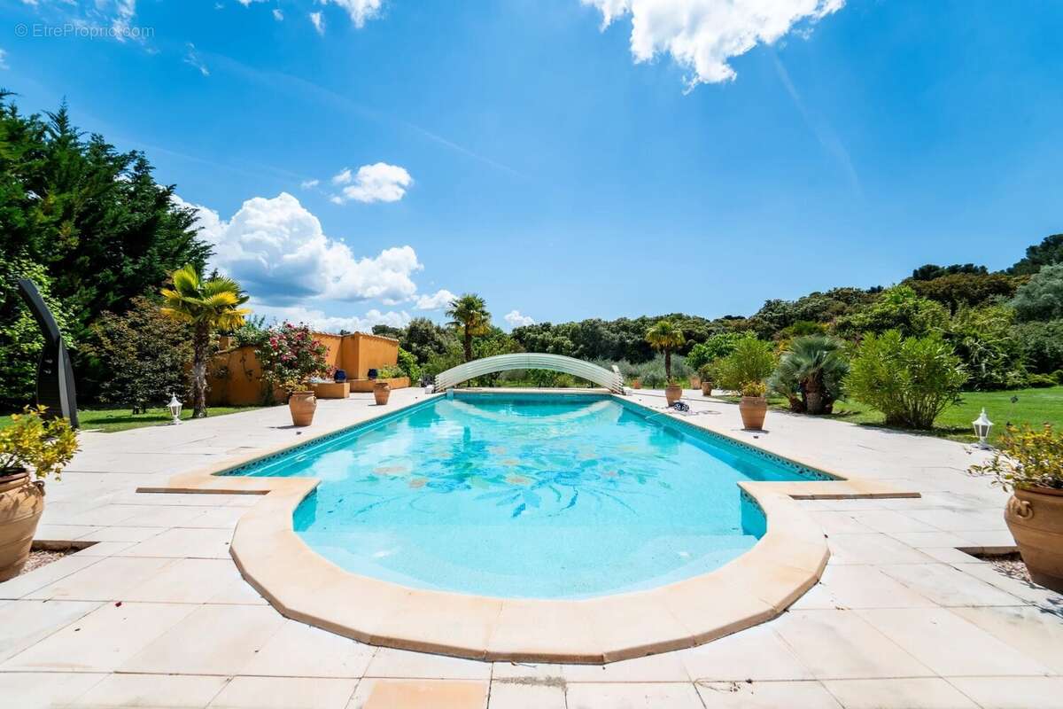 Maison à SAINT-MARC-JAUMEGARDE