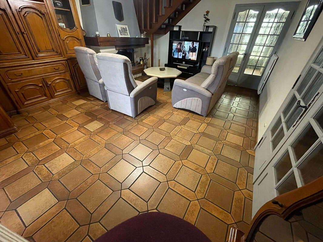 Maison à SAINT-ELOY-LES-MINES