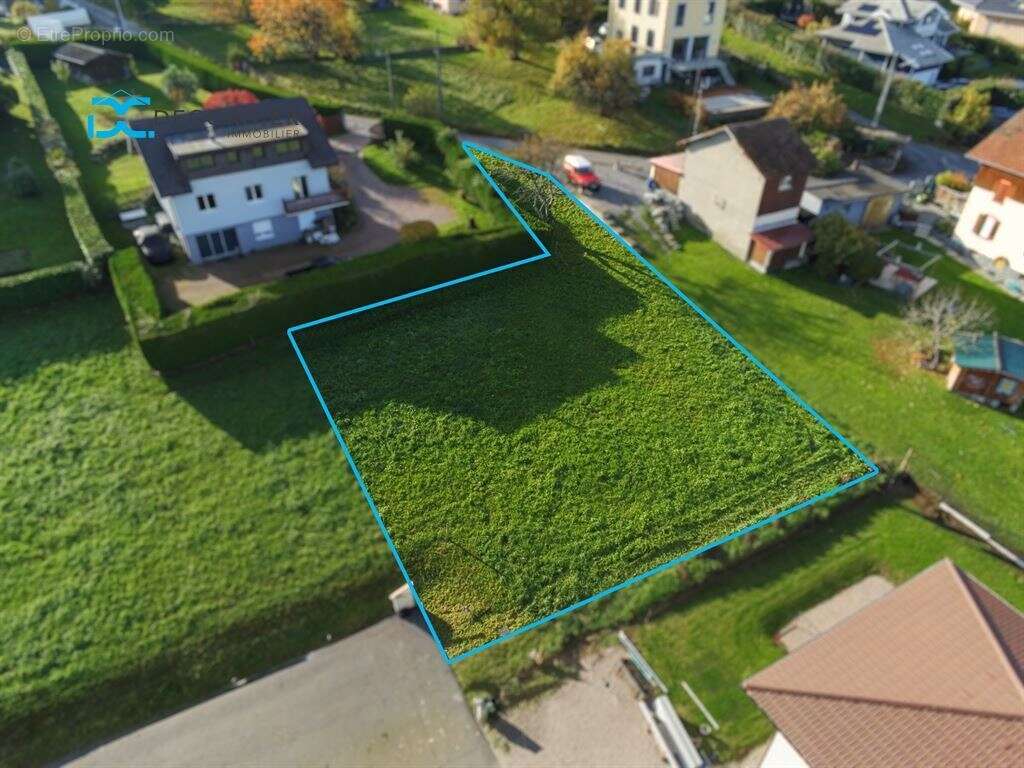 Terrain à PUBLIER