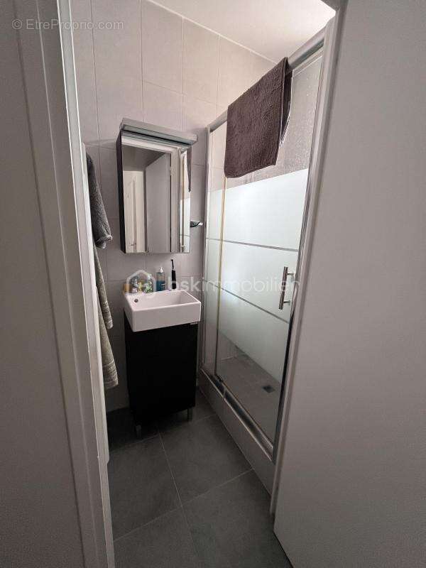 Appartement à FONTENAY-LE-VICOMTE