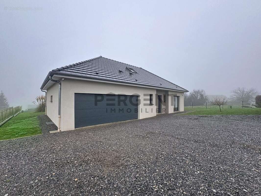 Maison à LA GRANDVILLE