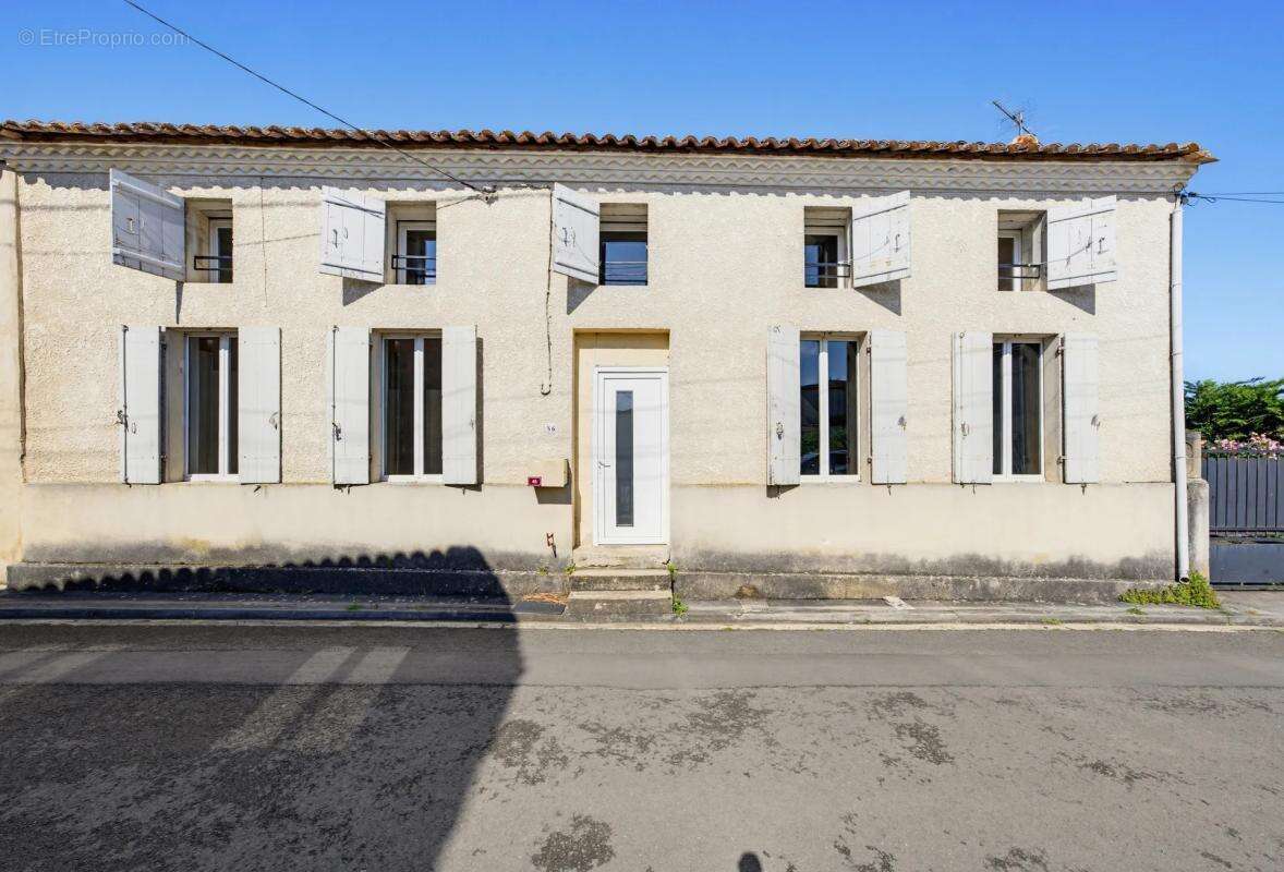 Maison à SAINT-ANDRONY